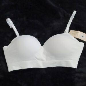 truekind, size Large white wireless comfort shaping bra